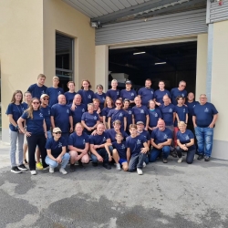 Champagne Alain NAVARRE - La Tradition des T-shirts continue année après année.