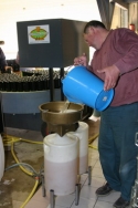 Champagne Alain NAVARRE - Le dégorgement en images Champagne Alain NAVARRE - Le dégorgement en images